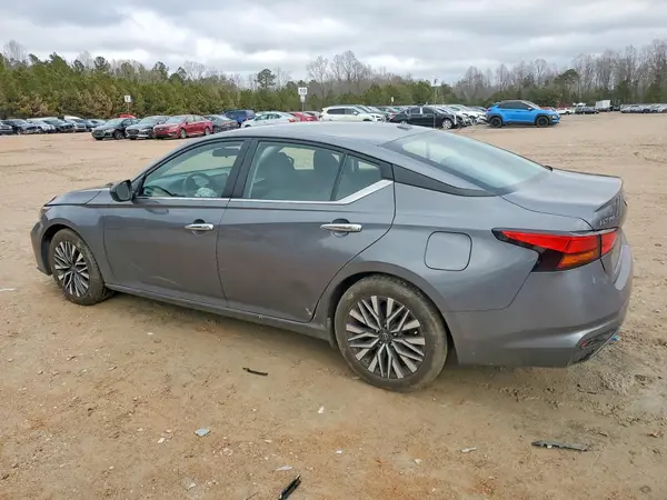 1N4BL4DV5RN352817 2024 NISSAN ALTIMA - Image 2