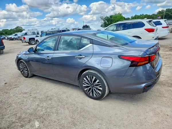 1N4BL4DV5RN353403 2024 NISSAN ALTIMA - Image 2