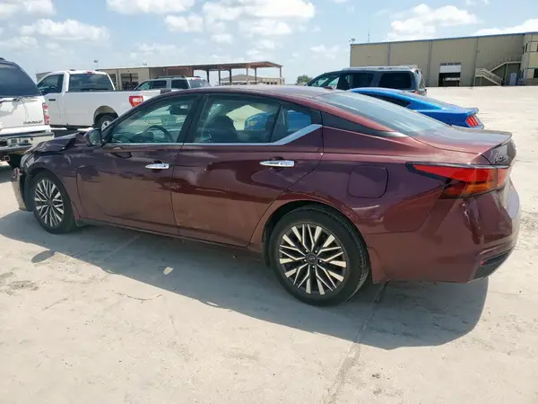 1N4BL4DV5RN359945 2024 NISSAN ALTIMA - Image 2