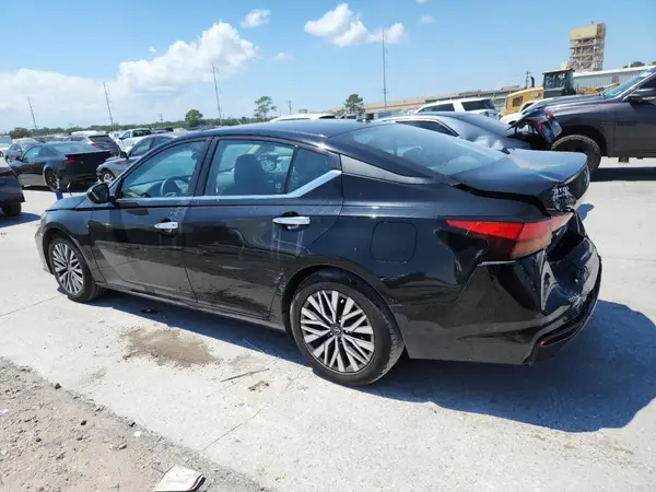 1N4BL4DV5RN365373 2024 NISSAN ALTIMA - Image 2