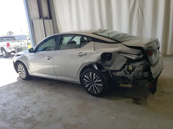 1N4BL4DV5RN378186 2024 NISSAN ALTIMA - Image 2