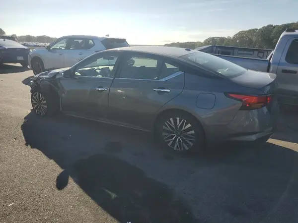 1N4BL4DV5RN380455 2024 NISSAN ALTIMA - Image 2