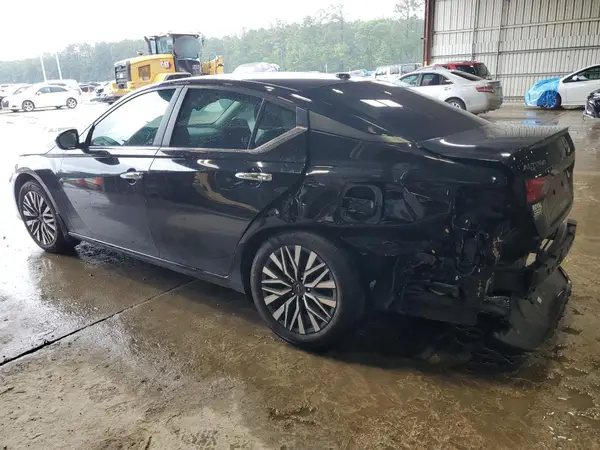 1N4BL4DV5RN380682 2024 NISSAN ALTIMA - Image 2