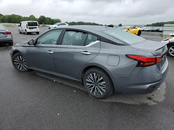 1N4BL4DV5RN381086 2024 NISSAN ALTIMA - Image 2