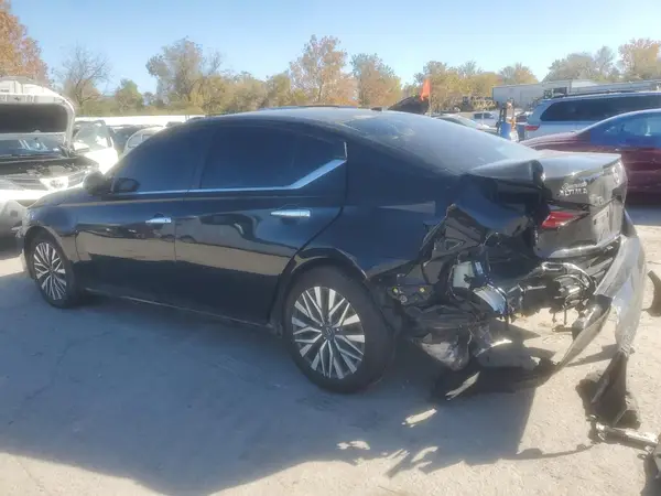 1N4BL4DV5RN382089 2024 NISSAN ALTIMA - Image 2