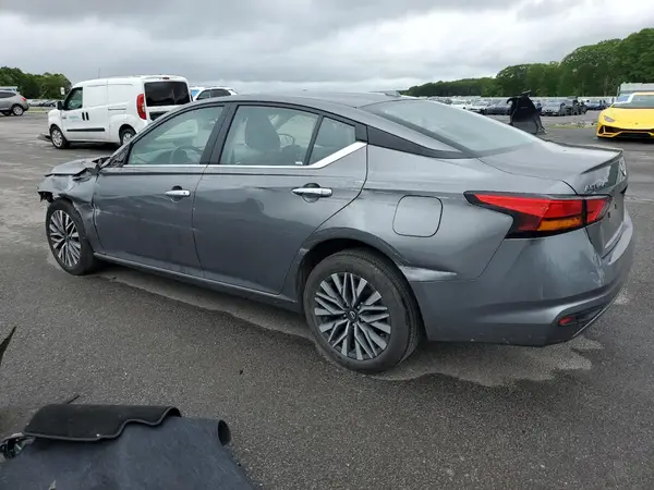 1N4BL4DV5RN384344 2024 NISSAN ALTIMA - Image 2