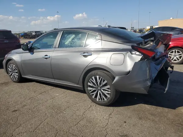 1N4BL4DV5RN385106 2024 NISSAN ALTIMA - Image 2