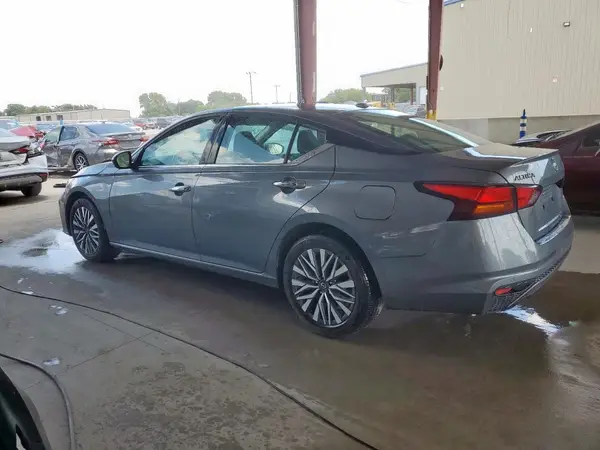 1N4BL4DV5RN393996 2024 NISSAN ALTIMA - Image 2