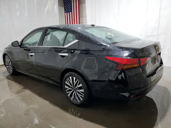 1N4BL4DV5RN396784 2024 NISSAN ALTIMA - Image 2