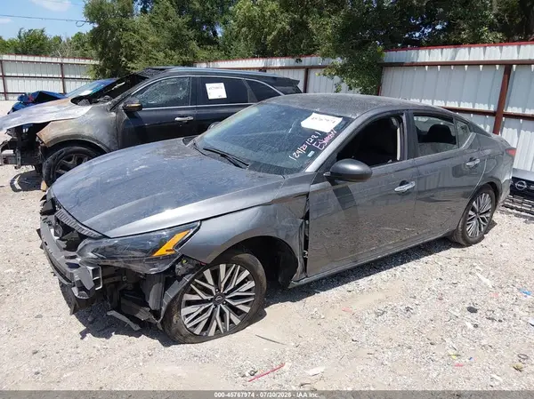 1N4BL4DV5RN409727 2024 NISSAN ALTIMA - Image 2