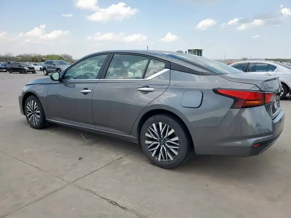 1N4BL4DV5RN409808 2024 NISSAN ALTIMA - Image 2