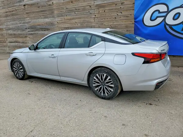 1N4BL4DV5RN422669 2024 NISSAN ALTIMA - Image 2