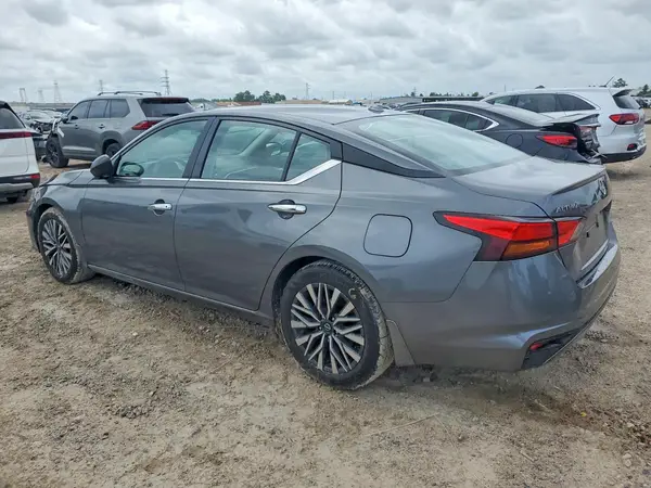 1N4BL4DV5RN428665 2024 NISSAN ALTIMA - Image 2
