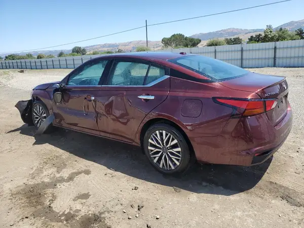 1N4BL4DV5RN428875 2024 NISSAN ALTIMA - Image 2