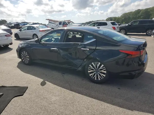 1N4BL4DV5RN431162 2024 NISSAN ALTIMA - Image 2