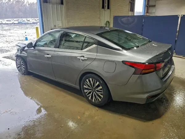 1N4BL4DV5SN318706 2025 NISSAN ALTIMA - Image 2
