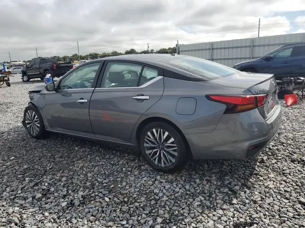 1N4BL4DV5SN320794 2025 NISSAN ALTIMA - Image 2