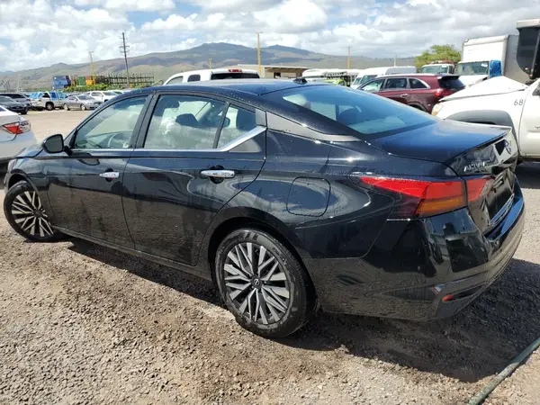1N4BL4DV5SN322240 2025 NISSAN ALTIMA - Image 2