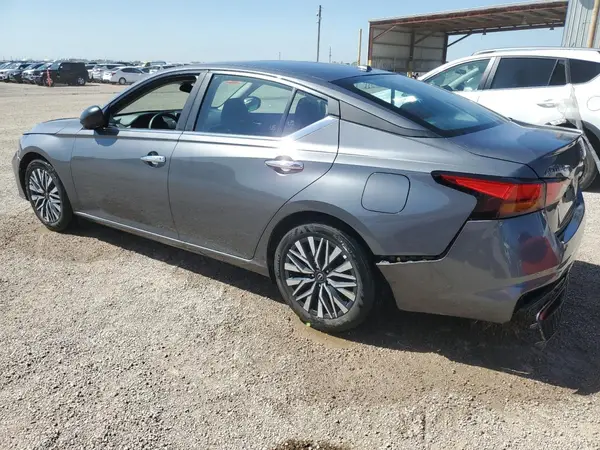 1N4BL4DV5SN340348 2025 NISSAN ALTIMA - Image 2