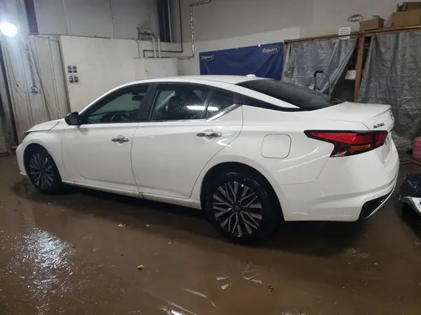 1N4BL4DV5SN349325 2025 NISSAN ALTIMA - Image 2