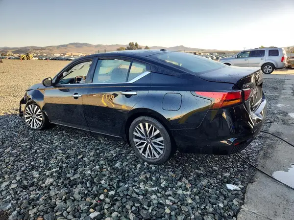 1N4BL4DV5SN354007 2025 NISSAN ALTIMA - Image 2