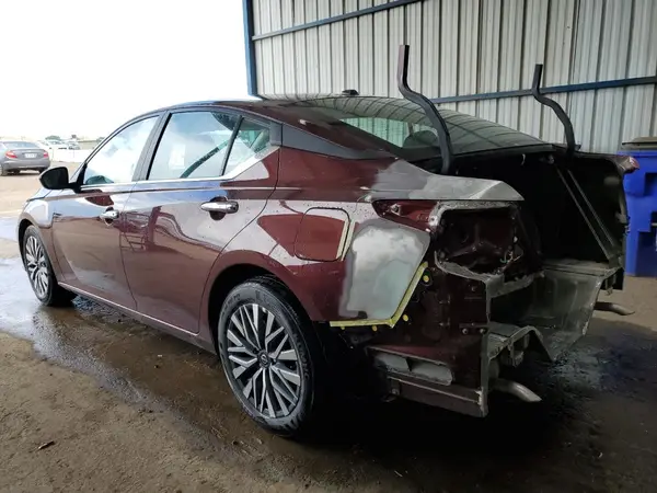 1N4BL4DV5SN354184 2025 NISSAN ALTIMA - Image 2