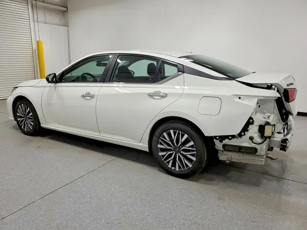 1N4BL4DV5SN363712 2025 NISSAN ALTIMA - Image 2