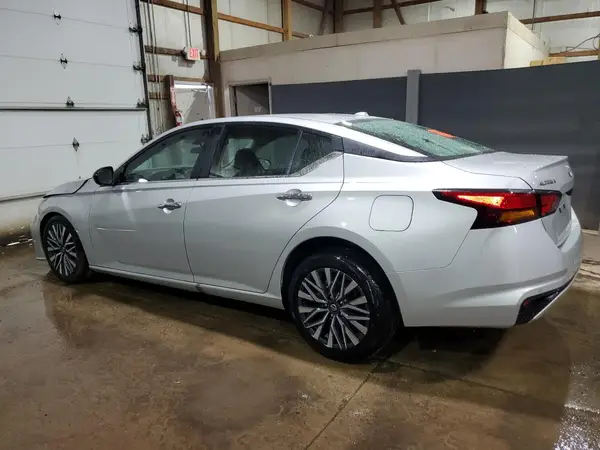 1N4BL4DV5SN366514 2025 NISSAN ALTIMA - Image 2