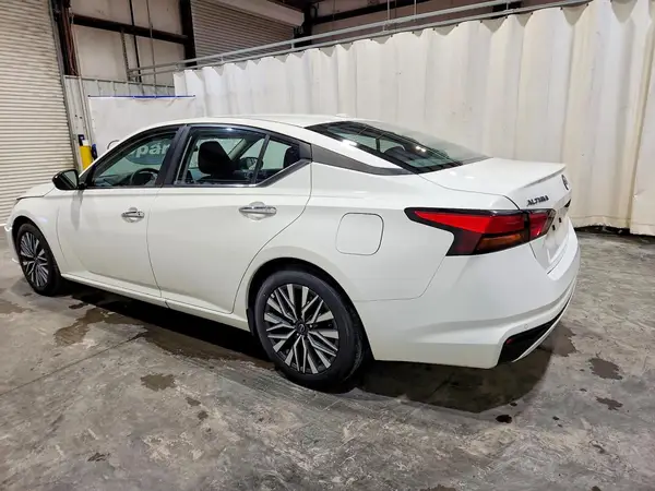 1N4BL4DV5SN370689 2025 NISSAN ALTIMA - Image 2