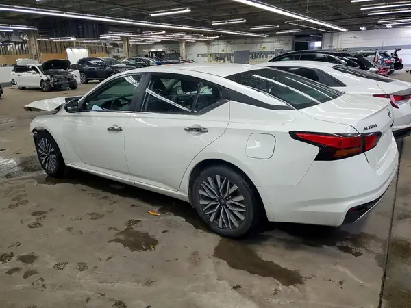 1N4BL4DV5SN370806 2025 NISSAN ALTIMA - Image 2