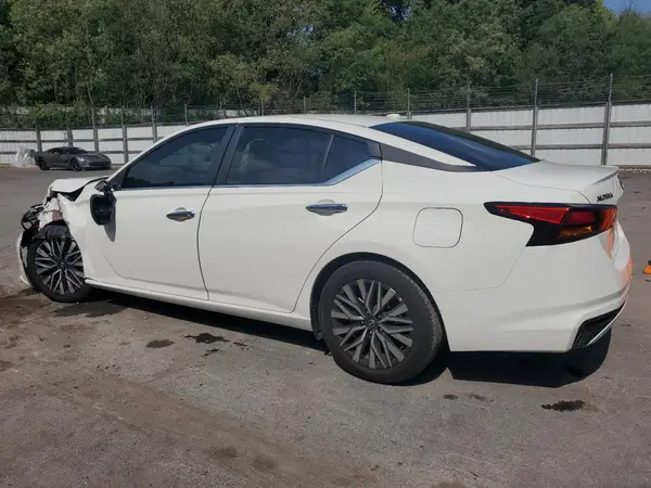 1N4BL4DV5SN377531 2025 NISSAN ALTIMA - Image 2