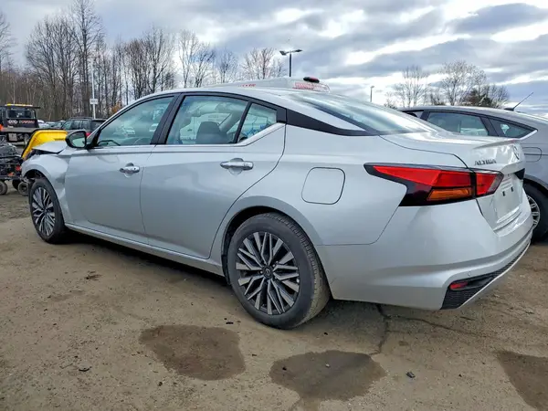1N4BL4DV5SN378338 2025 NISSAN ALTIMA - Image 2