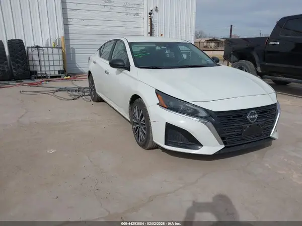 1N4BL4DV5SN389632 2025 NISSAN ALTIMA - Image 1