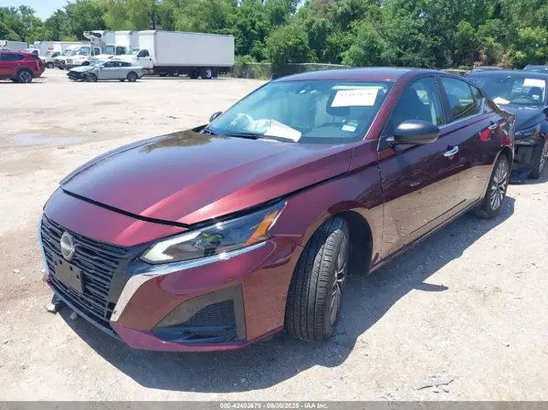 1N4BL4DV5SN390439 2025 NISSAN ALTIMA - Image 2
