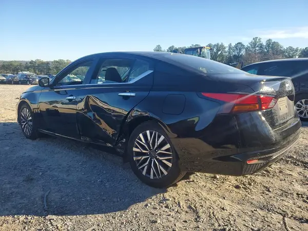 1N4BL4DV5SN391266 2025 NISSAN ALTIMA - Image 2