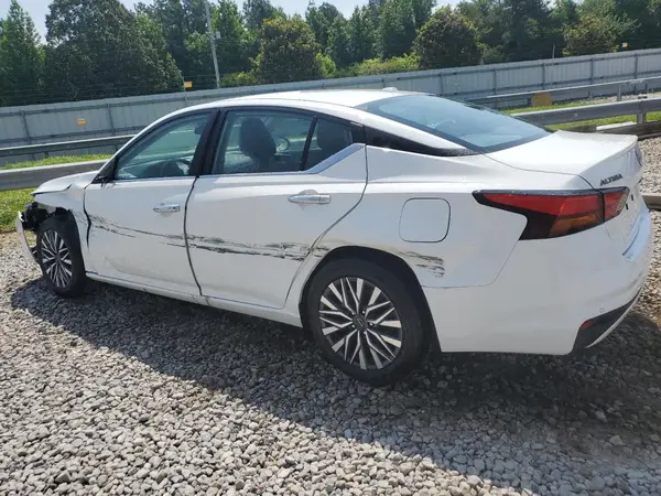 1N4BL4DV5SN393597 2025 NISSAN ALTIMA - Image 2