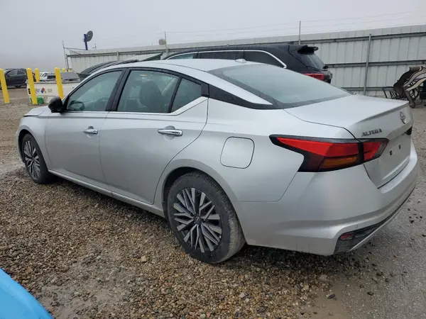 1N4BL4DV5SN395897 2025 NISSAN ALTIMA - Image 2