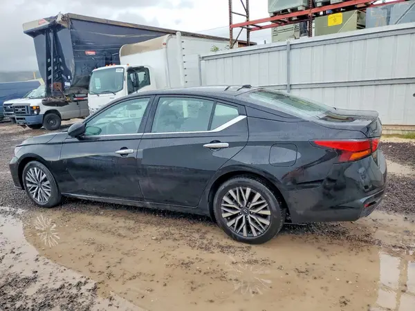 1N4BL4DV5SN397164 2025 NISSAN ALTIMA - Image 2