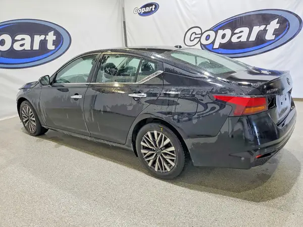 1N4BL4DV5SN398492 2025 NISSAN ALTIMA - Image 2