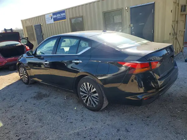 1N4BL4DV5SN398508 2025 NISSAN ALTIMA - Image 2