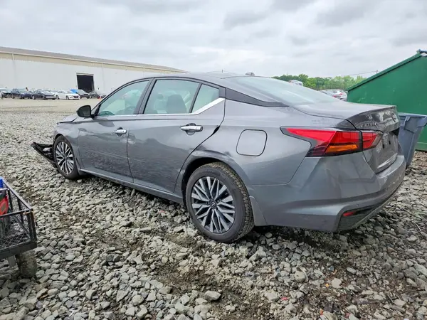 1N4BL4DV5SN398881 2025 NISSAN ALTIMA - Image 2