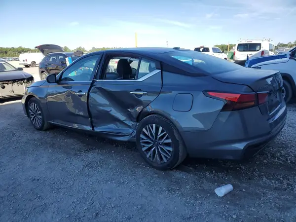 1N4BL4DV5SN404128 2025 NISSAN ALTIMA - Image 2