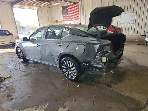 1N4BL4DV5SN404615 2025 NISSAN ALTIMA - Image 2