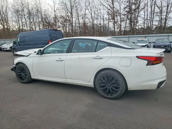1N4BL4DV5SN410138 2025 NISSAN ALTIMA - Image 2
