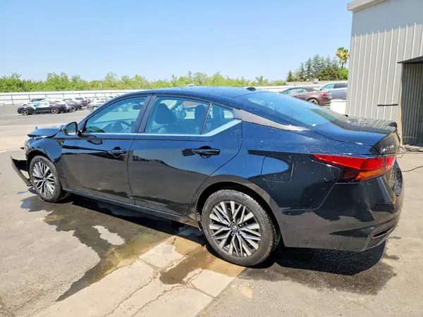 1N4BL4DV5TN305214 2026 NISSAN ALTIMA - Image 2