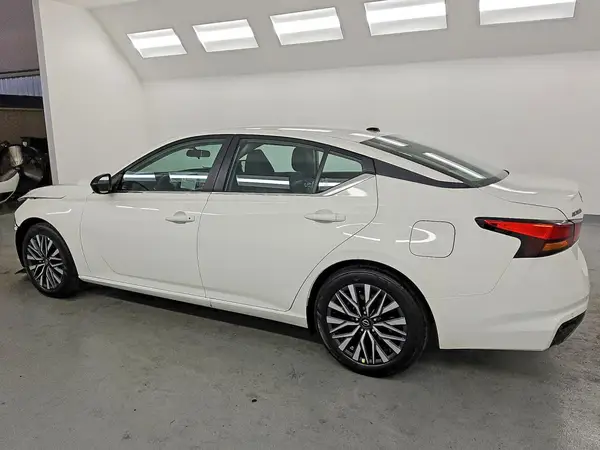 1N4BL4DV5TN318321 2026 NISSAN ALTIMA - Image 2