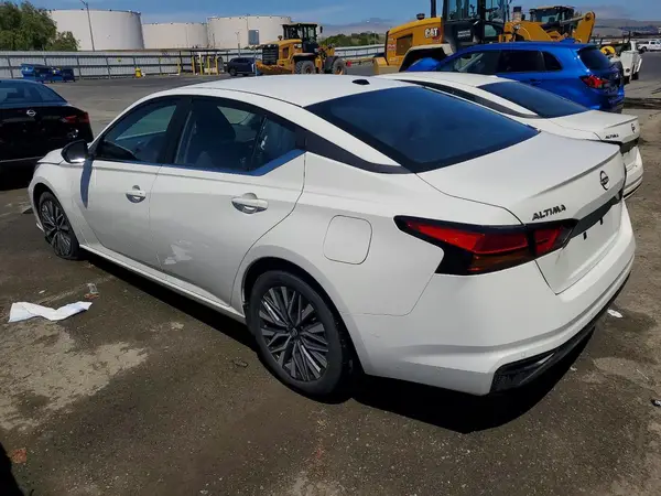 1N4BL4DV5TN325429 2026 NISSAN ALTIMA - Image 2
