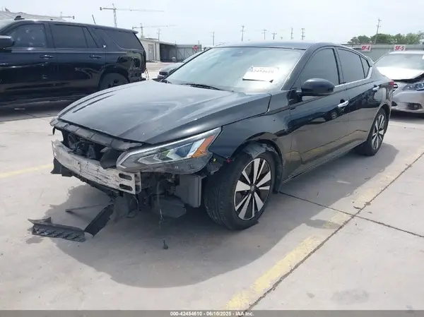 1N4BL4DV6KC129641 2019 NISSAN ALTIMA - Image 2