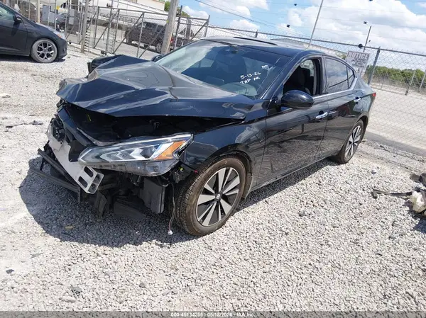 1N4BL4DV6KC134676 2019 NISSAN ALTIMA - Image 2