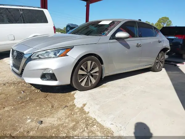 1N4BL4DV6KC137626 2019 NISSAN ALTIMA - Image 2